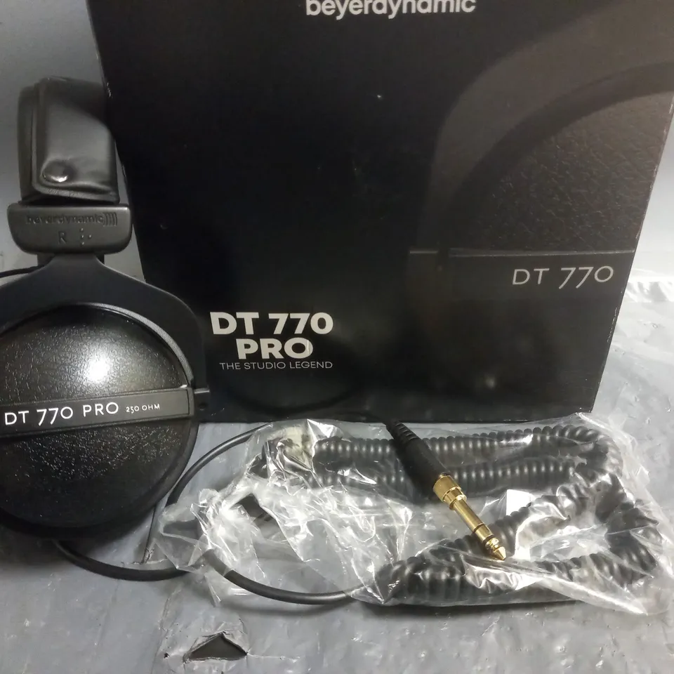 BOXED BEYER DYNAMIC DT 770 PRO WIRED HEADPHONES