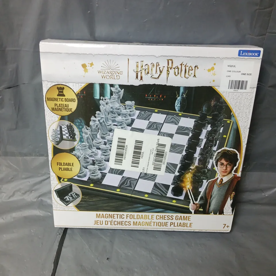 BOXED HARRY POTTER MAGNETIC FOLDABLE CHESS GAME RRP £49.99