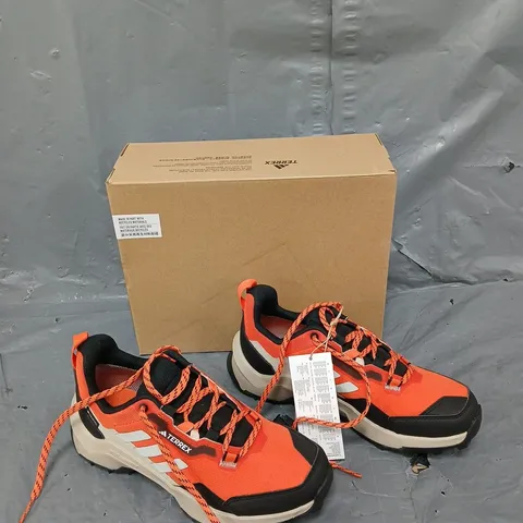 BOXED PAIR OF ADIDAS TERREX AX4 GTX WOMENS UK 4.5