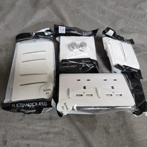 LARGE BOX OF ASSORTED PLUG SOCKETS AN LIGHT SWITCHES