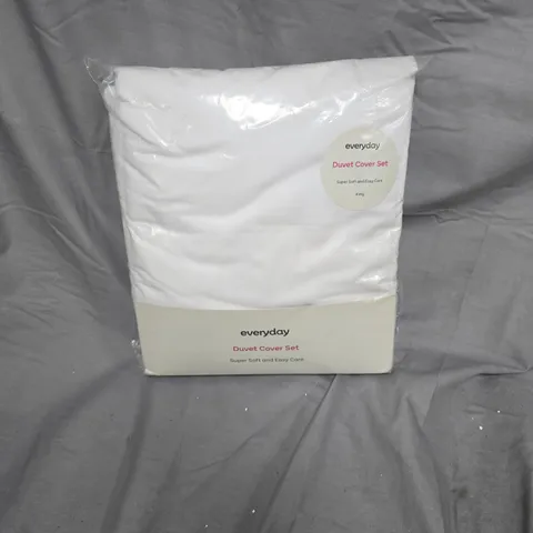EVERYDAY DUVET COVER SET – KING SIZE
