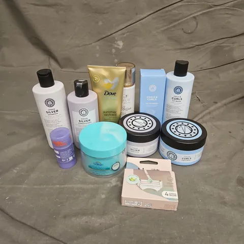 APPROXIMATEY 20 HEALTH AND BEAUTY PRODUCTS TO INCLUDE - MARIA NILA HAIR CARE - GILLETTE VENUS - HELLO SUNDAY INVISIBLE SUN STICK - ETC