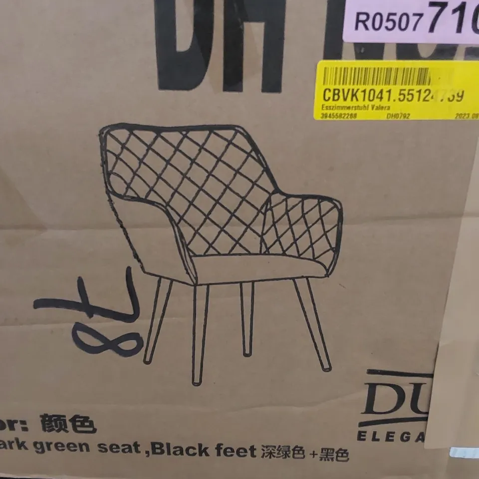 BOXED CASUAL CHAIR IN DARK GREEN/BLACK (1 BOX)