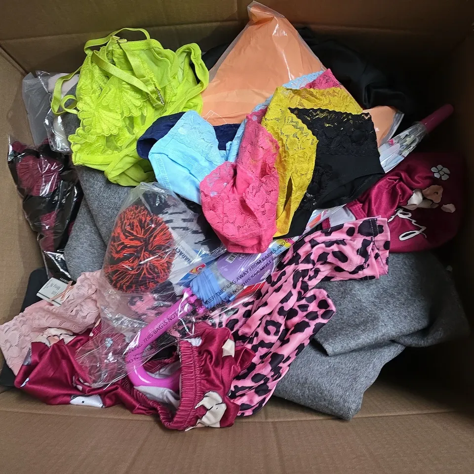 APPROXIMATELY 30 ASSORTED CLOTHING ITEMS IN VARIOUS SIZES, STYLES & COLOURS TO INCLUDE BRANDS SUCH AS CONTURVE, ASOS, HOTWHEELS, ETC - COLLECTION ONLY