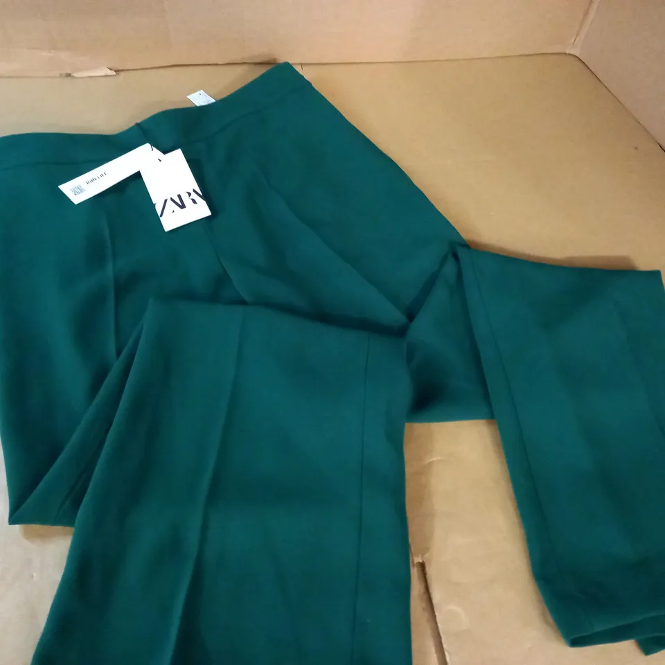 ZARA GREEN WIDE LEG TROUSERS - L
