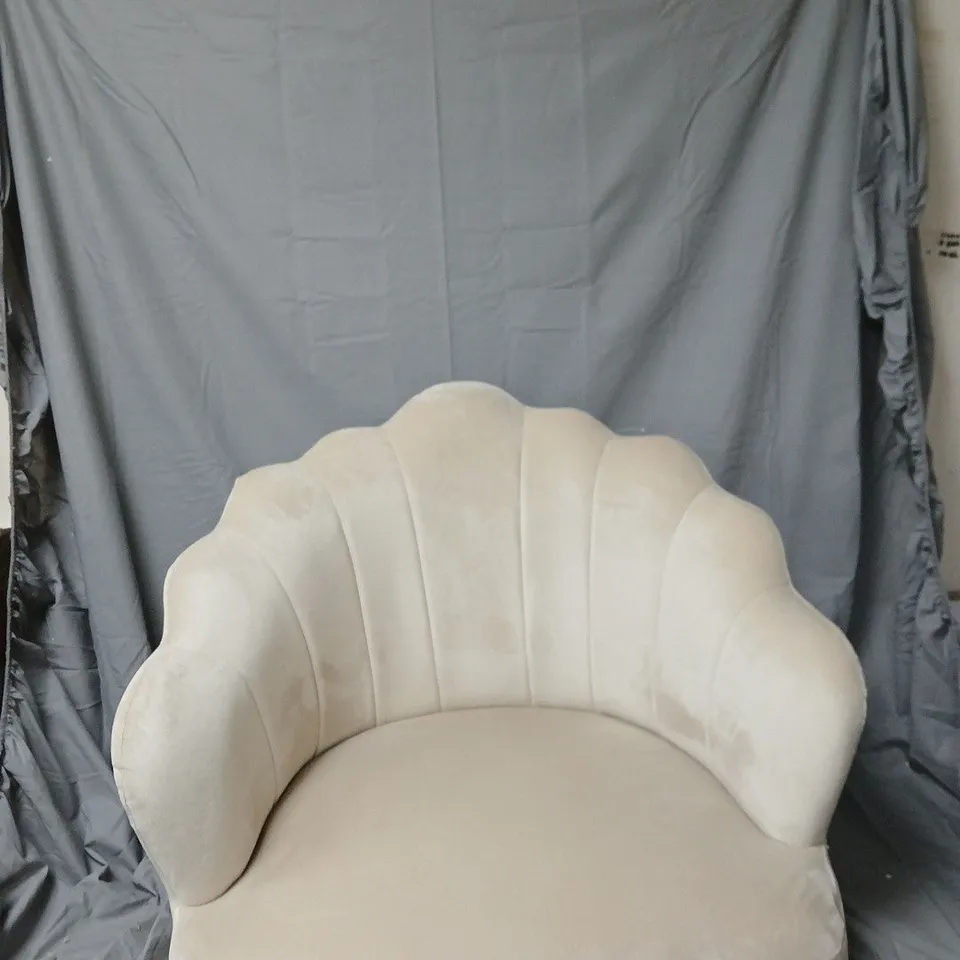 KIERA  ACCENT CHAIR-LEGS MISSING 
