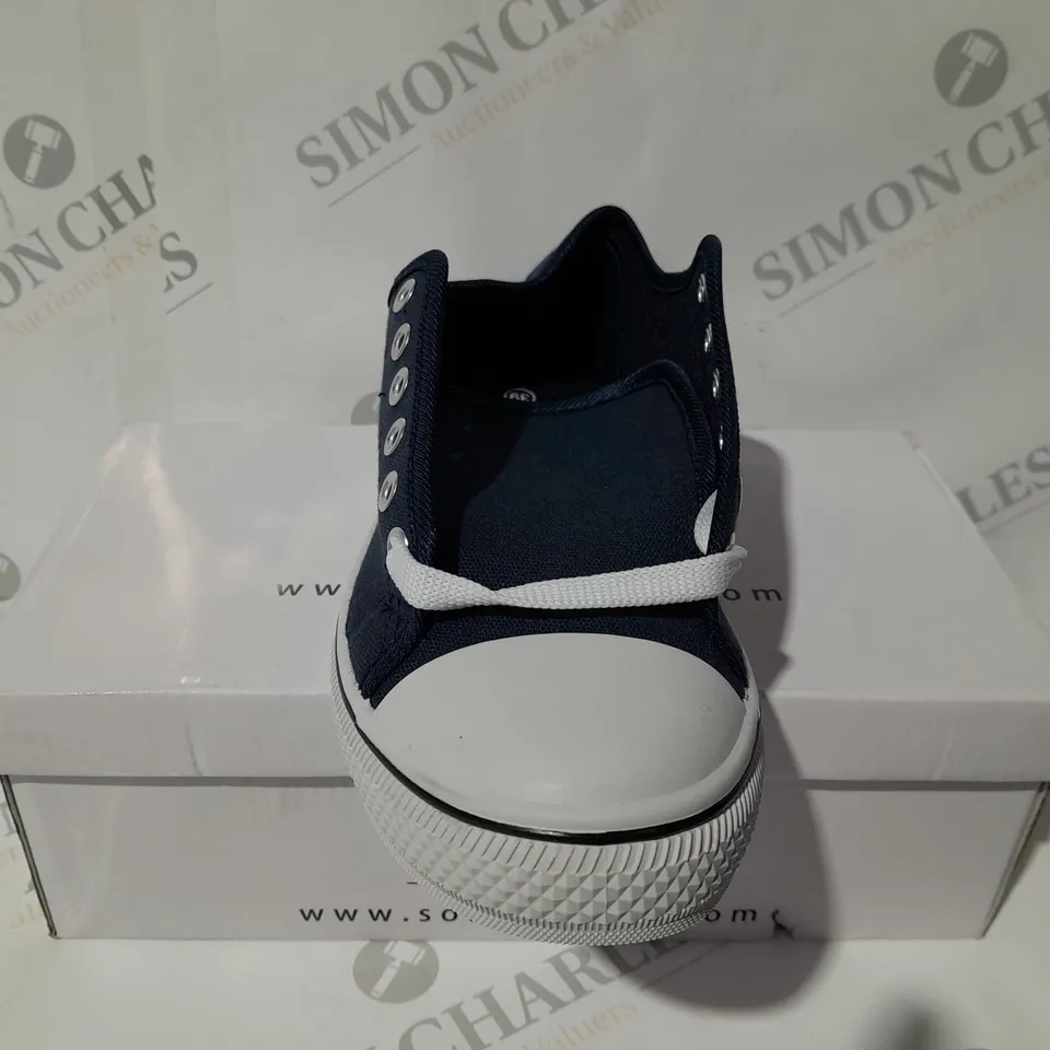 SOLE NAVY PLATFORM TRAINER - SIZE EUR 39