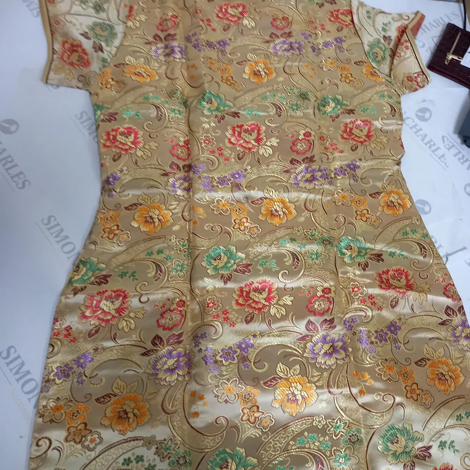 LAOGUDAI LONG DRESS IN GOLD WITH FLOWERS