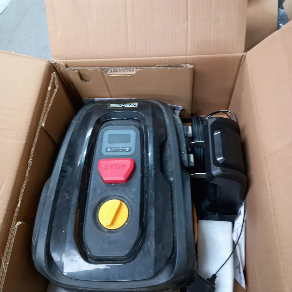 LANDXCAPE LX799 300M2 ROBOTIC MOWER