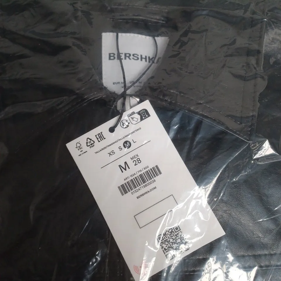 BERSHKA BLACK ZIP-UP LEATHER EFFECT BOMBER JACKET – SIZE M (NEW WITH TAGS)
