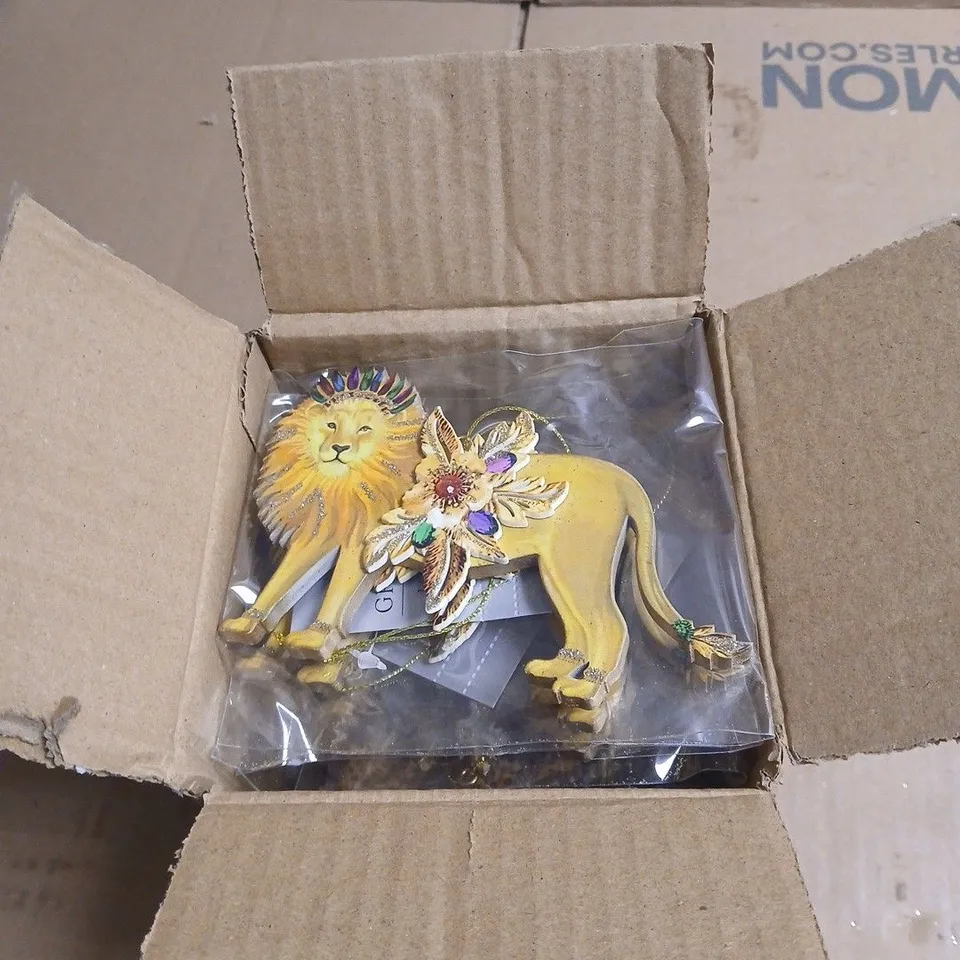 BOX OF APPROXIMATELY 10 GISELA GRAHAM BIG CAT DECORATIONS WITH TAGS