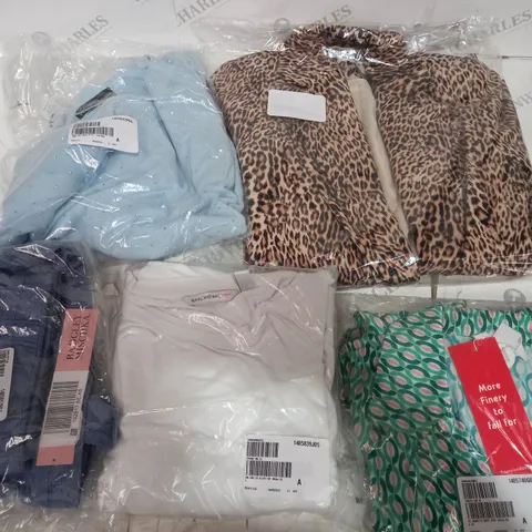 BOX OF APPROX 30 ASSORTED CLOTHING ITEMS TO INCLUDE - FRANK USHER - ISAAC MIZRAHI LIVE - HELENE BERMAN ECT
