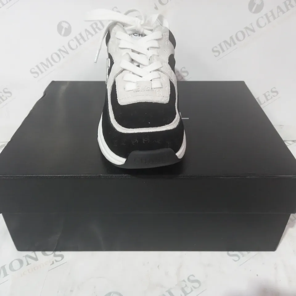 BOXED PAIR OF CHANEL SHOES IN BLACK/WHITE EU SIZE 38