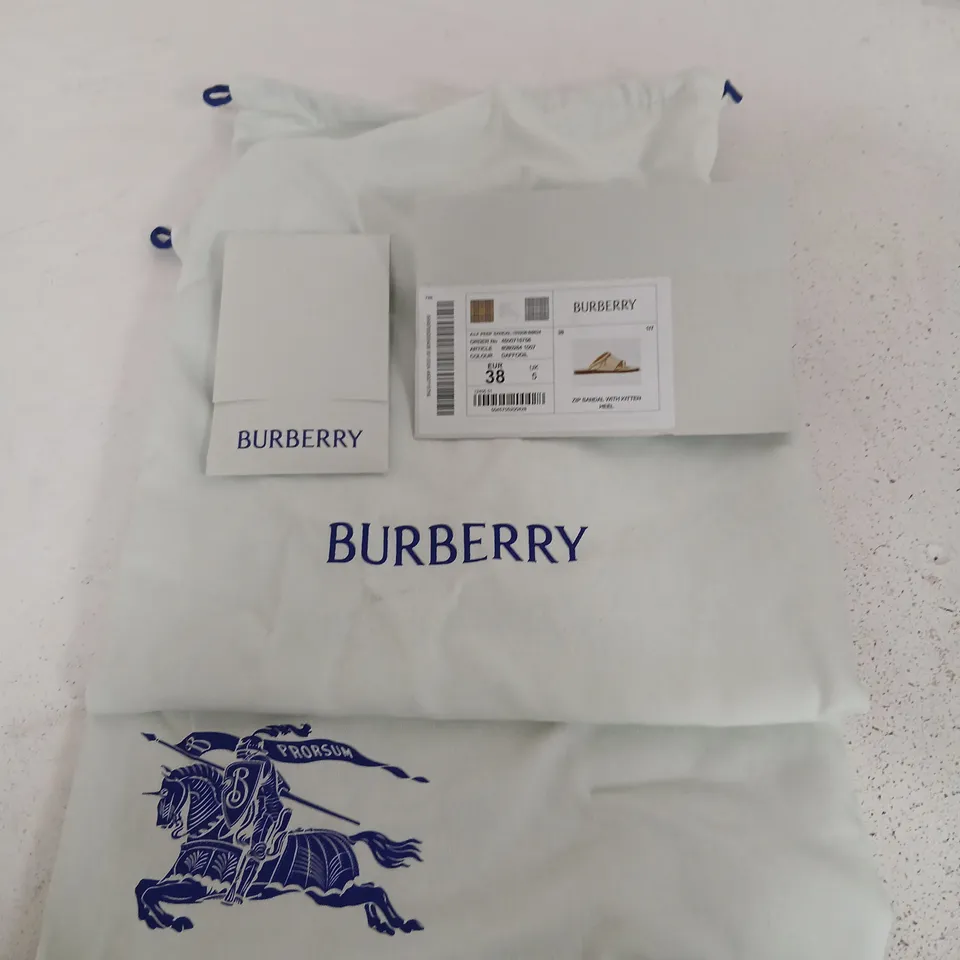 BURBERRY ZIP SANDAL WITH KITTEN HEEL – UK 5 (EU 38)