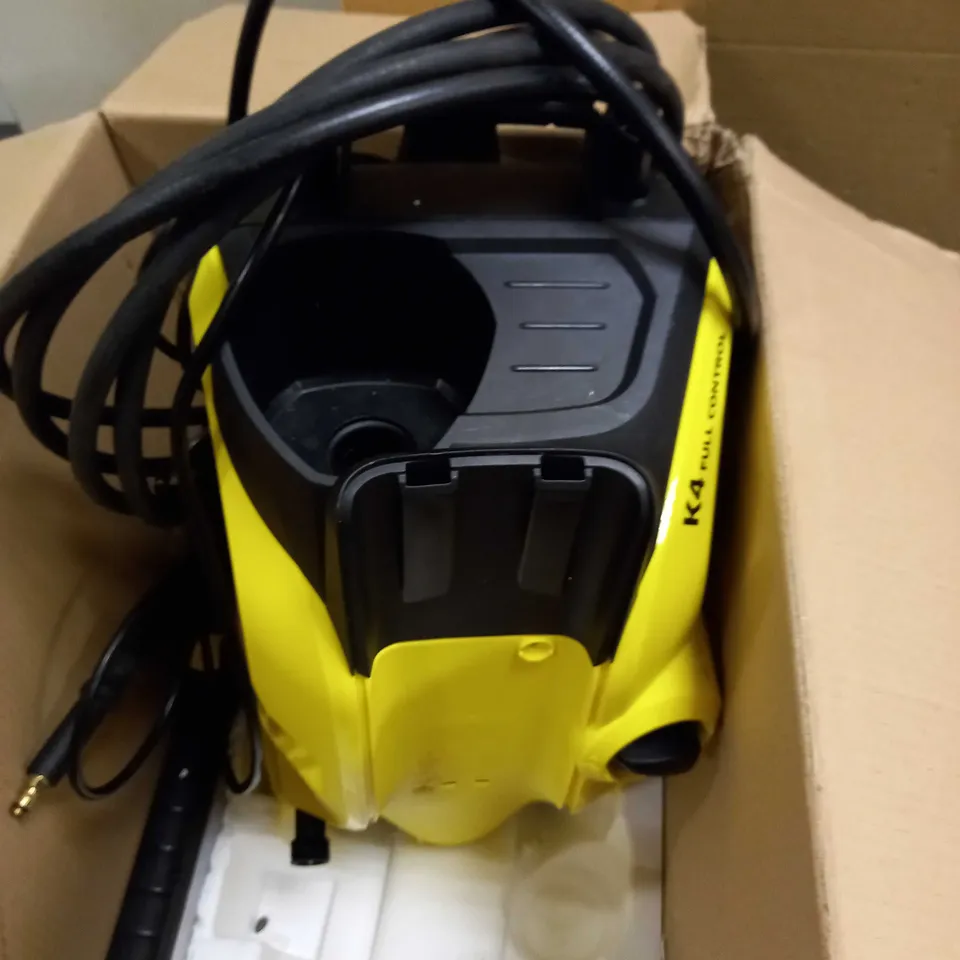 KÄRCHER K4 PREMIUM FULL CONTROL PRESSURE WASHER