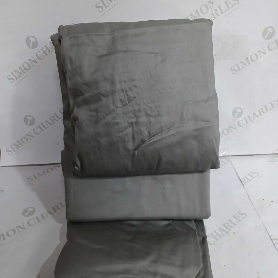 K BY KELLY HOPPEN 100% COTTON 4 PIECE JAQUARD STAR DUVET SET