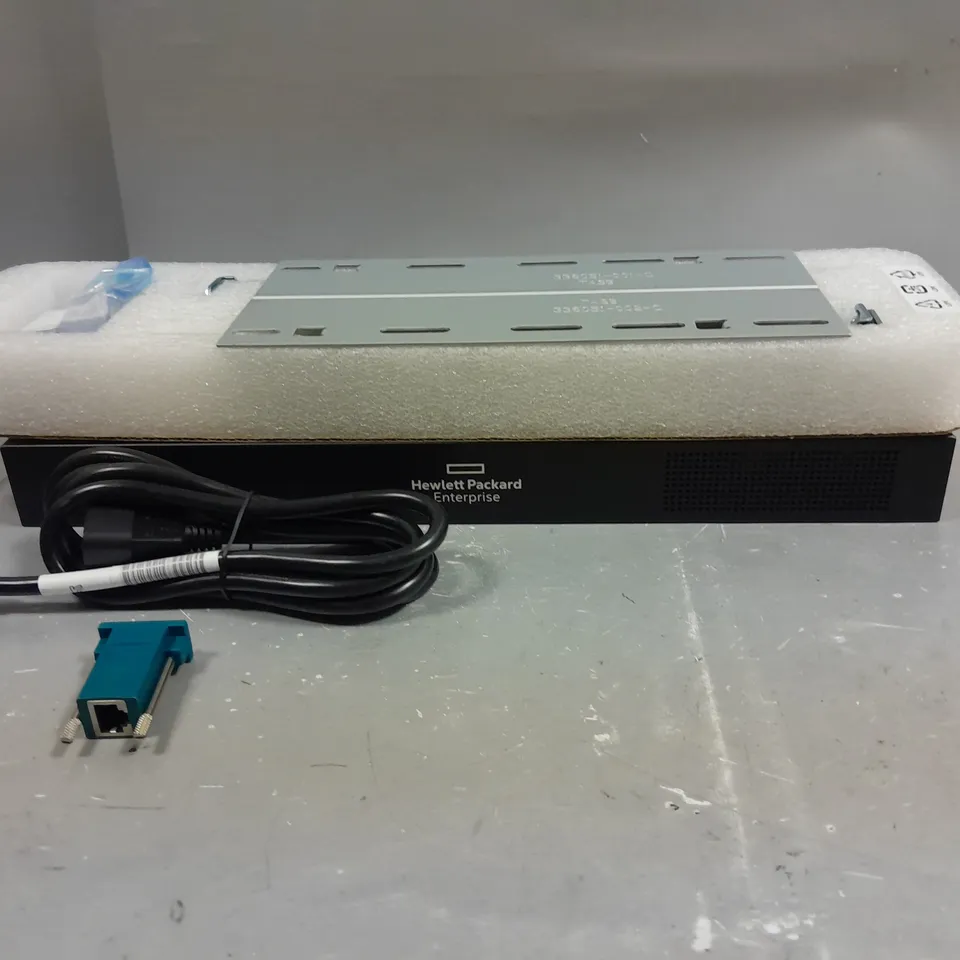 HEWLETT PACKARD IP CONSOLE SWITCH 