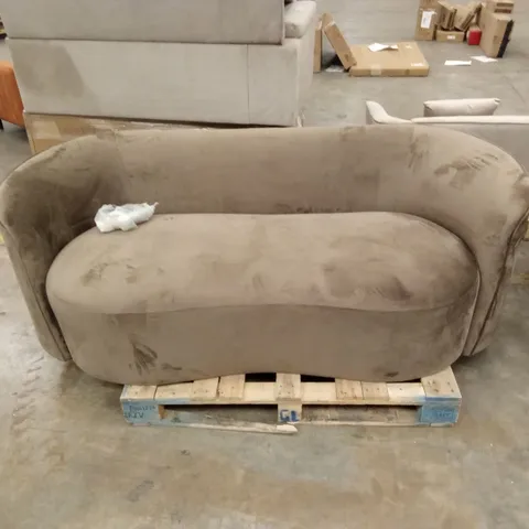 HAYWORTH 3 SEATER VELVET SOFA