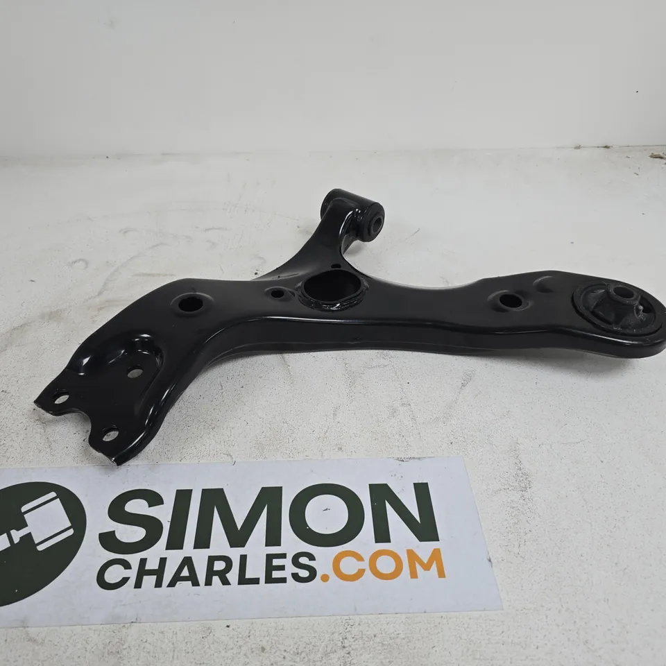 FRONT LOWER CONTROL ARM VEHICLE REPLACEMENT PART