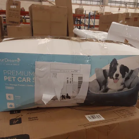BOXED FURDREAMS PREMIUM PET CAR SEAT