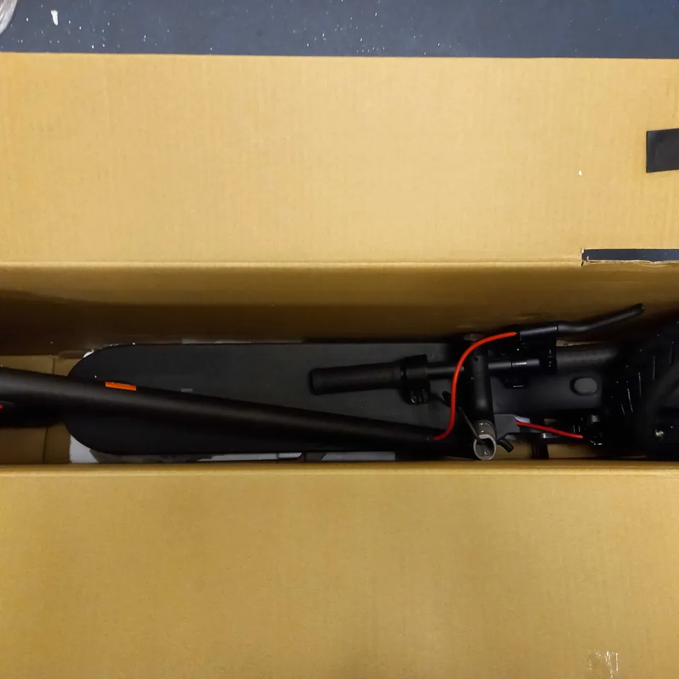 XIAOMI MI ELECTRIC SCOOTER