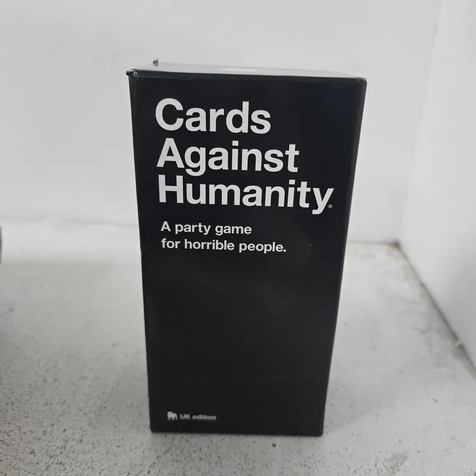 BOXED CARDS AGAINST HUMANITY UK EDITION GAME