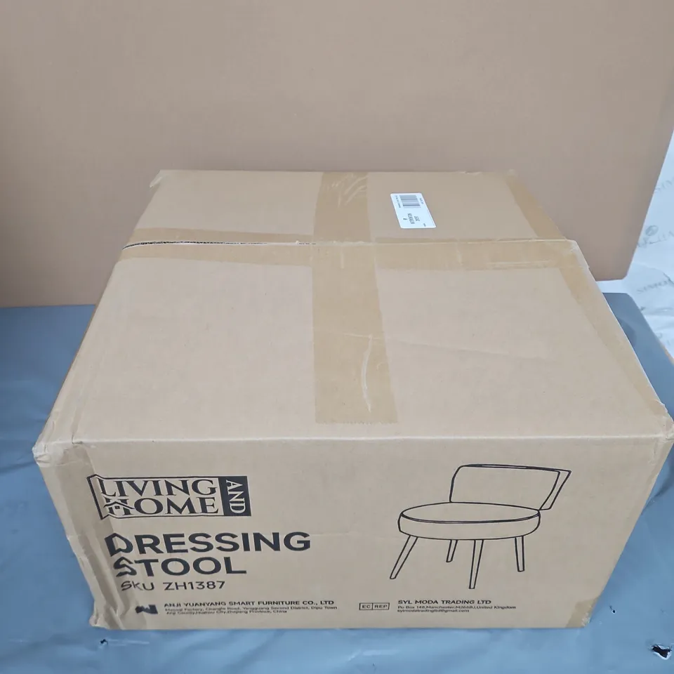 LIVING HOME DRESSING STOOL – BOXED, WHITE