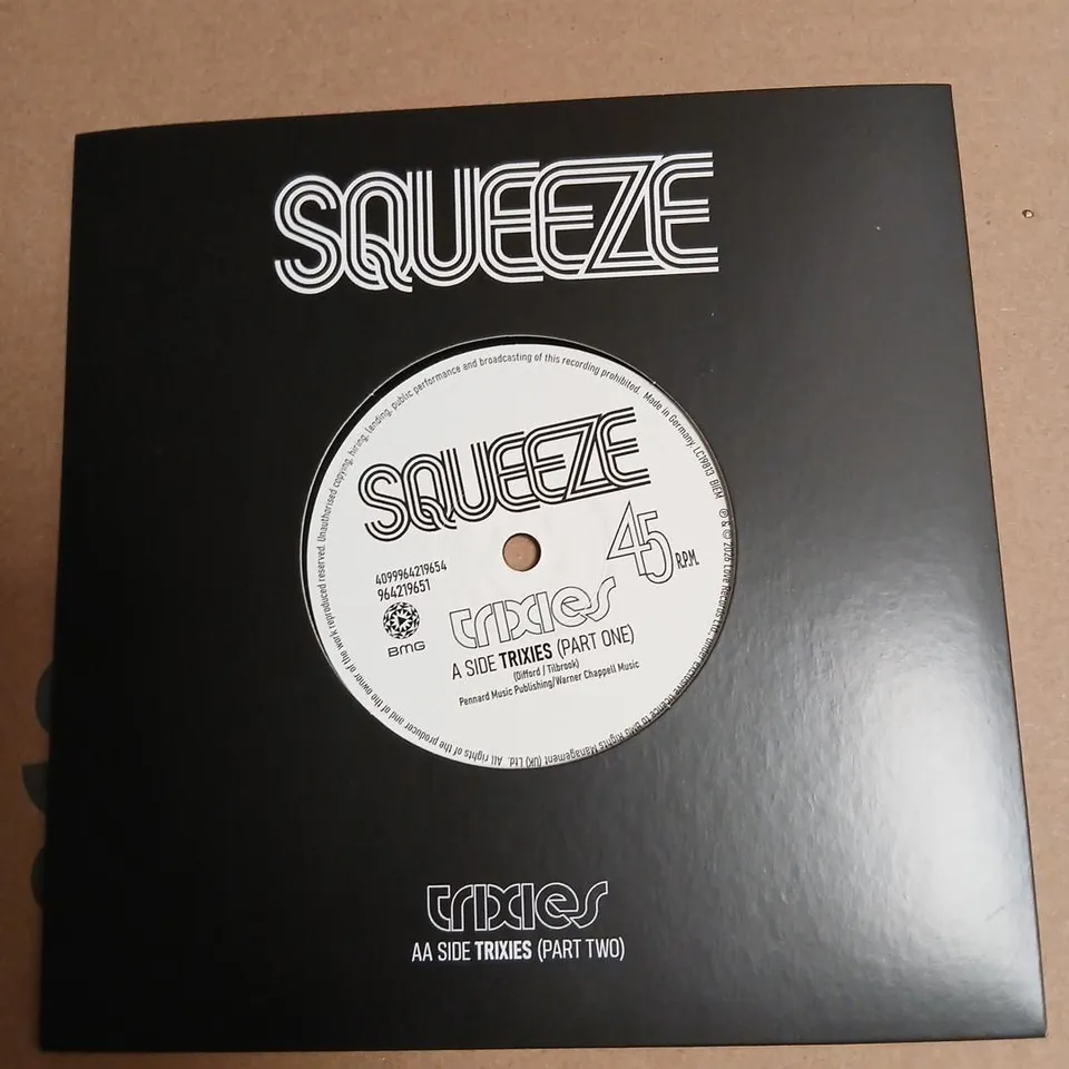 SQUEEZE – TRIXIES ALBUM BUNDLE TO INCLUDE; TRANSPARENT PINK VINYL, 2CD + BLU-RAY, TRIXIES SINGLE ON VINYL, GLEN TILBROOK SIGNED TRIXIES CONCOCTIONS MENU MERCHANDISE