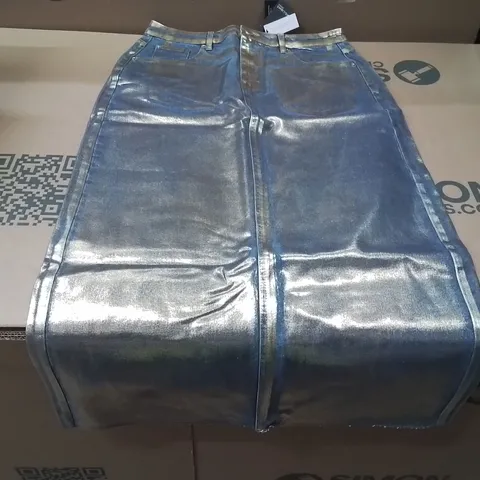 BOXED BRAND NEW APPROXIMATELY 9 JD WILLIAMS METALLIC SKIRT GOLD SIZE 14
