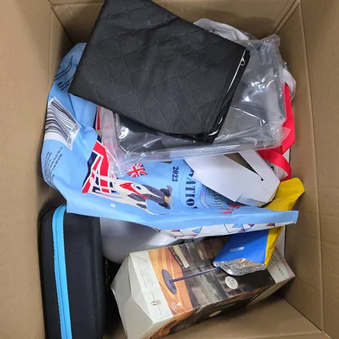 APPROXIMATELY 25 ASSORTED HOUSEHOLD PRODUCTS TO INCLUDE KITCHEN ROLL HOLDER, SERVINGS TRAYS COLLECTION ONLY