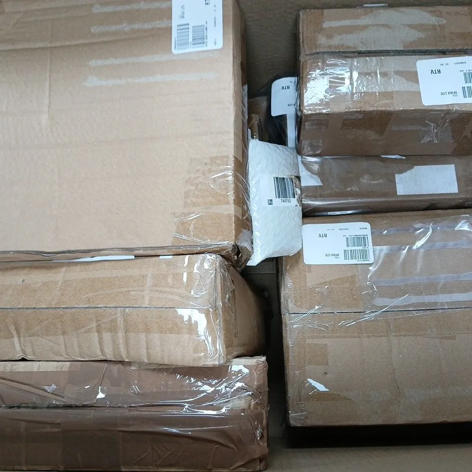 BOX OF APPROXIMATELY 10 ASSORTED HOUSEHOLD ITEMS TO INCLUDE BIRDFEEDER, ETC - COLLECTION ONLY