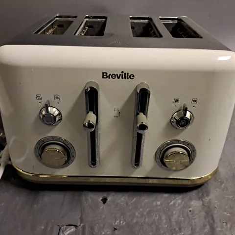 UNBOXED BREVILLE 4-SLICE 