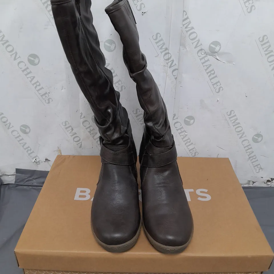 BOX OF APPROXIMATELY 8 PAIRS OF BARRATTS STRAP AND ROUCHE WEDGE HIGH BOOTS SIZE 4