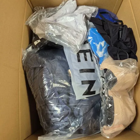 BOX OF APPROXIMATELY 25 ASSORTED CLOTHING ITEMS IN VARIOUS STYLES, COLOURS AND SIZES