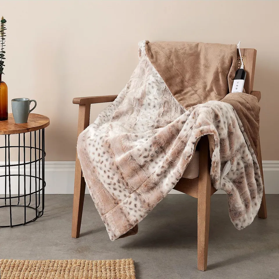 COZE HOME PRINT FAUX AND VELVET THROW