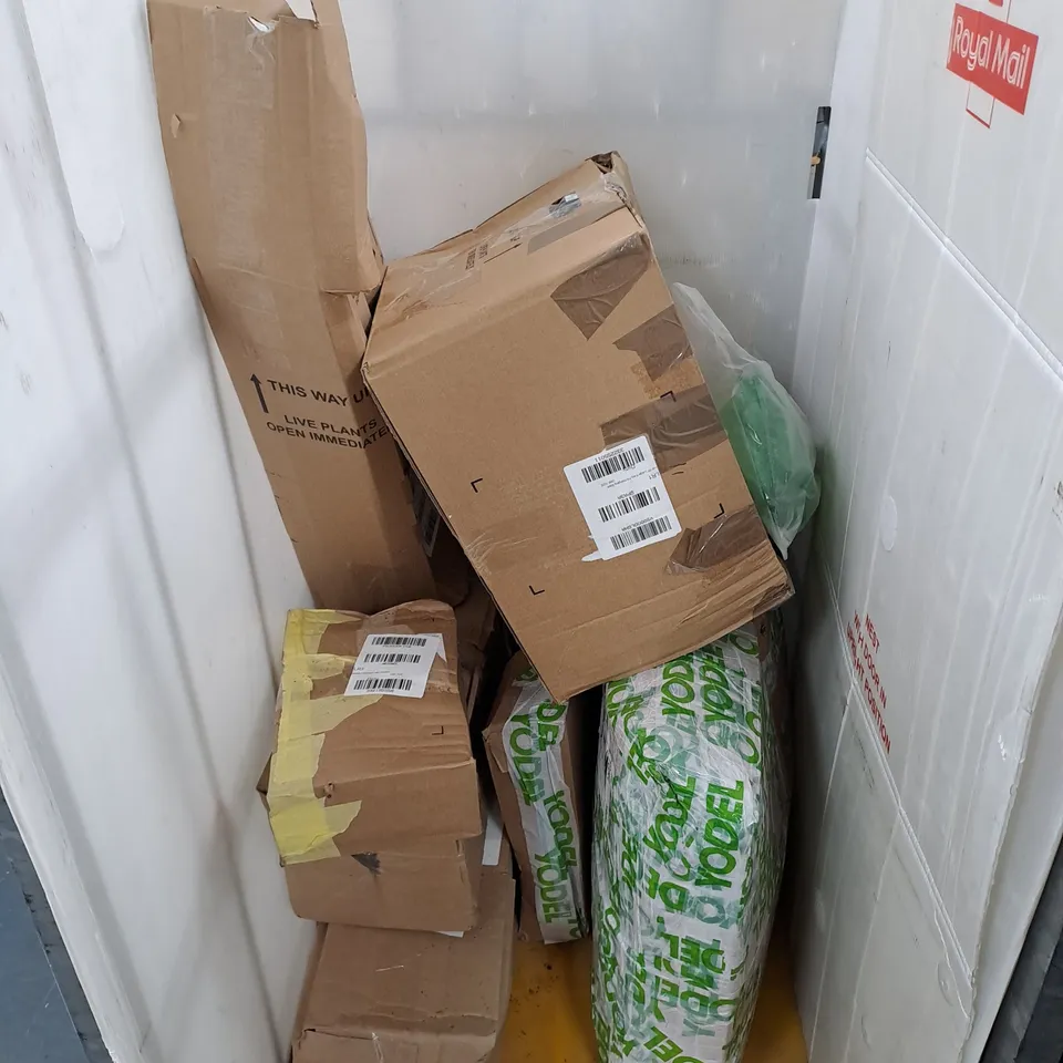 CAGE OF APPROXIMATELY 5 BOXED PLANTS - COLLECTION ONLY 