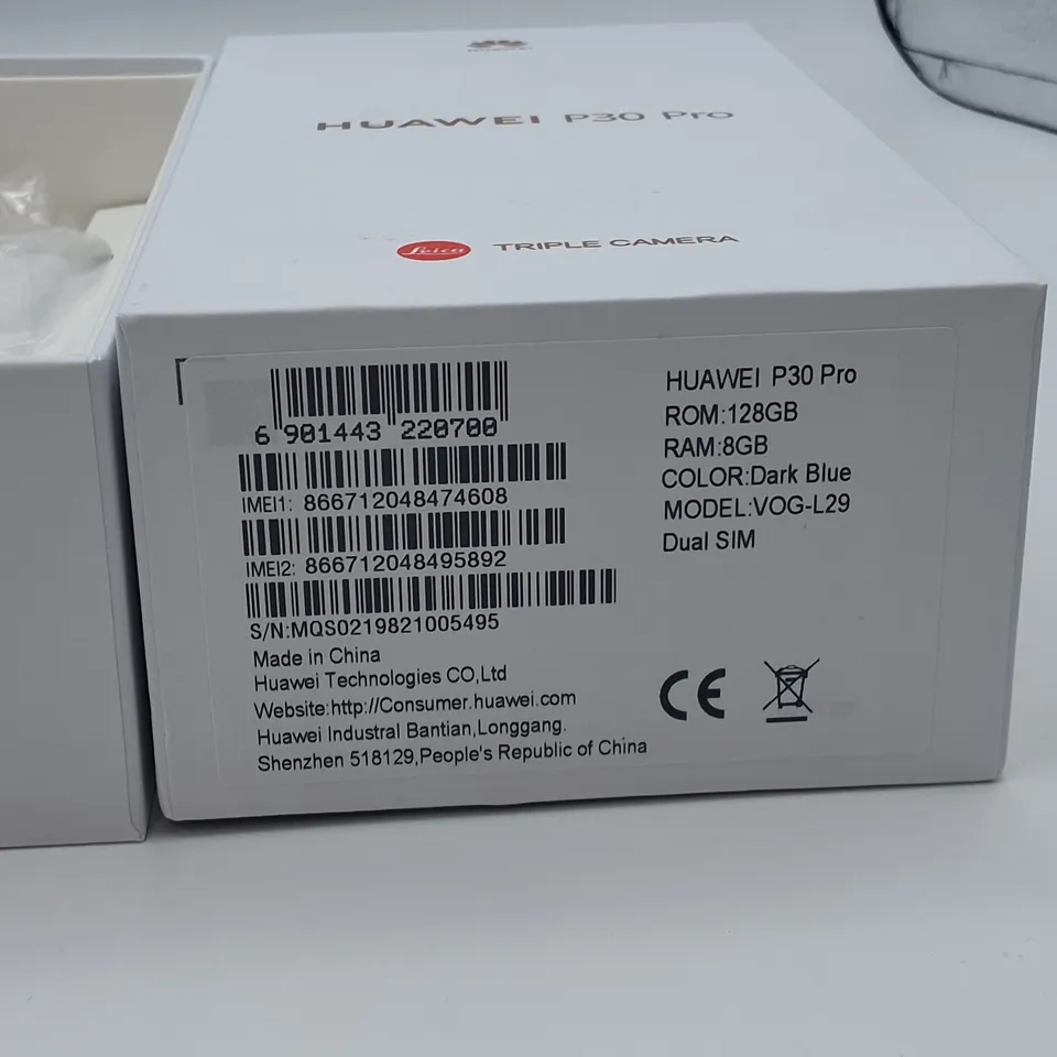 BOXED HUAWEI P30 PRO 8GB 128GB IN DARK BLUE - VOG-L29