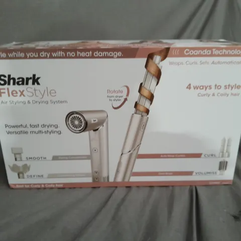 SHARK FLEXSTYLE WITH ROUND BRUSH CURLER IN BEIGE