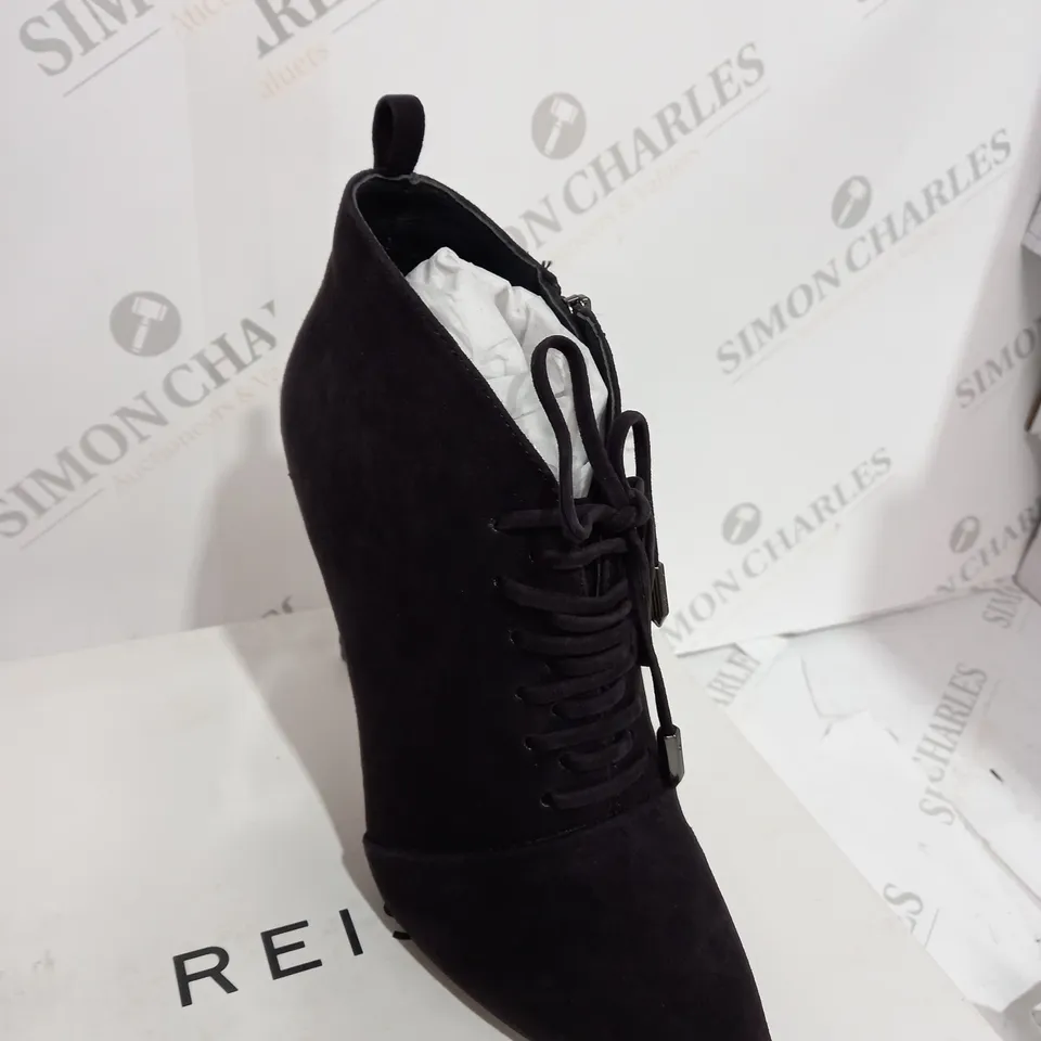 BOXED REISS SUEDE CHOCOLATE BOOT HEELS - SIZE 6