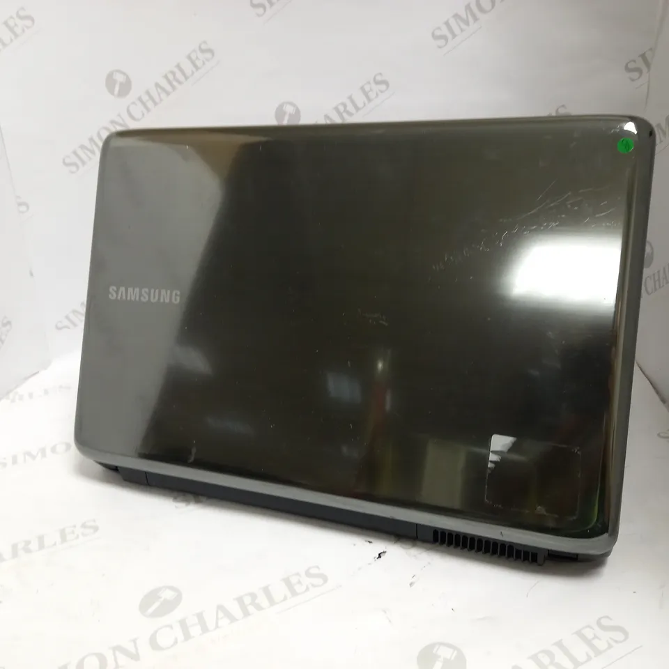 SAMSUNG R540 LAPTOP