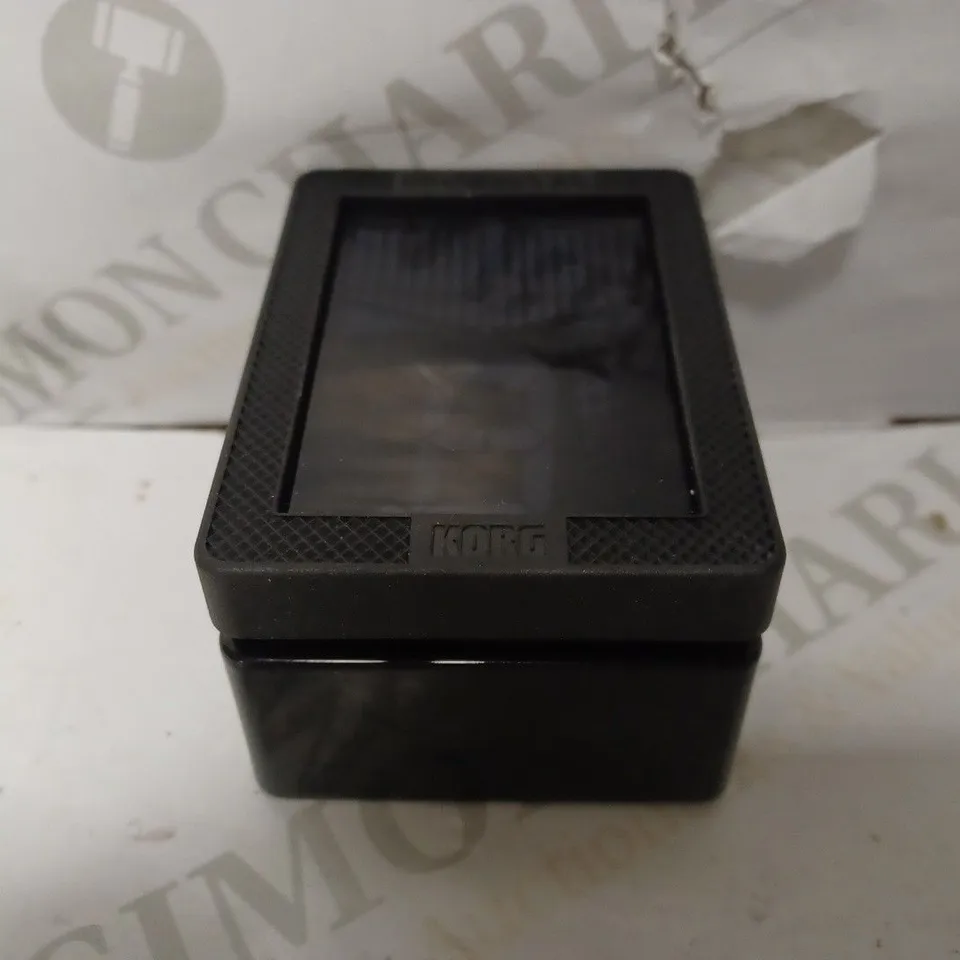 KORG - PB-XS PITCHBLACK X SERIES - COMPACT GUITAR/BASS CHROMATIC PEDAL TUNER - BLACK