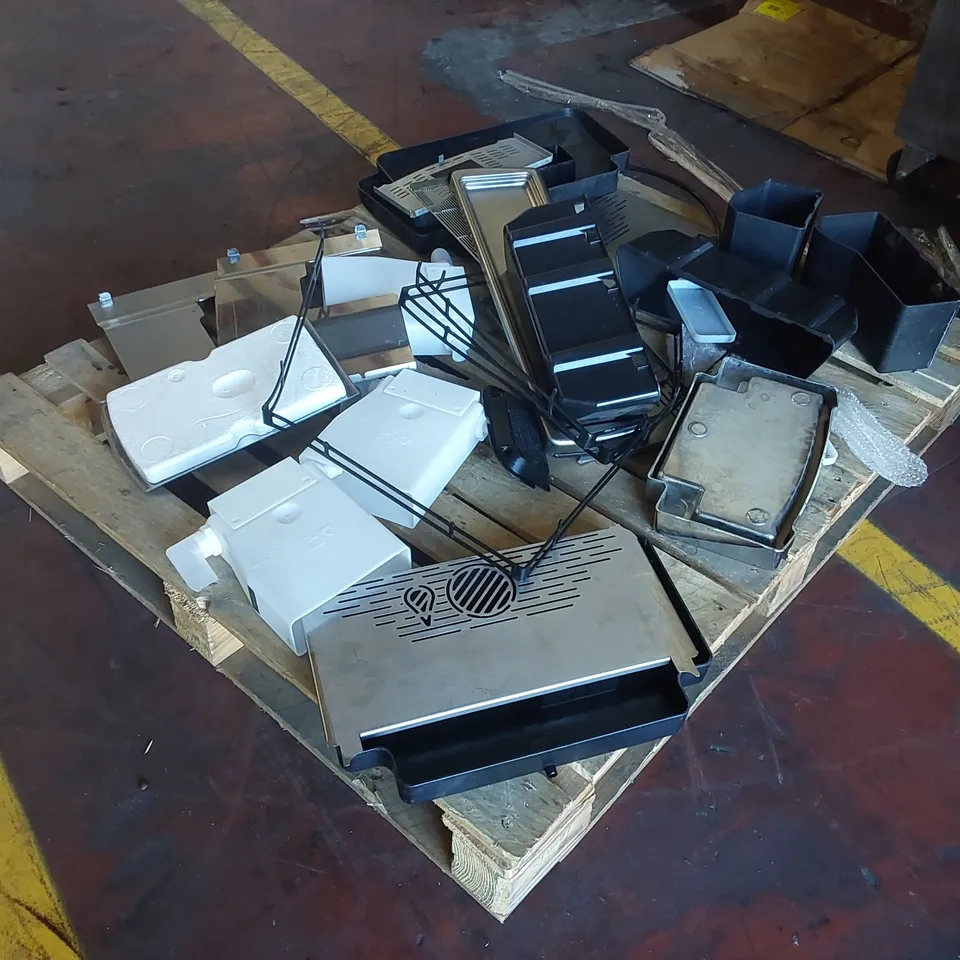 PALLET OF ASSORTED COMMERCIAL COFFEE MACHINE PARTS ECT