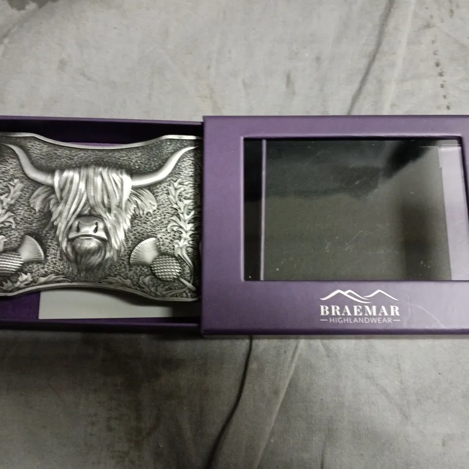 BOXED BRAEMAR HIGHLAND WEAR METAL BELT BUCKLE