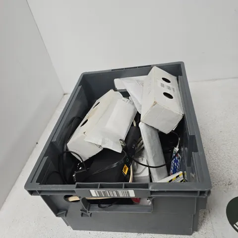 TOTE OF APPROXIMATELY 12 ASSORTED ITEMS TO INCLUDE: VIRGIN MEDIA ROUTER