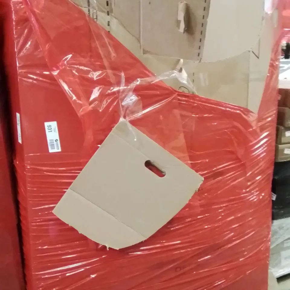PALLET OF ASSORTED BOXED PRODUCTS TO INCLUDE;PHONE ACCESSORIES AND OTHER ASSORTED ITEMS