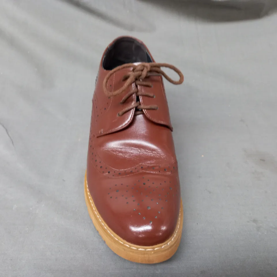 BOXED PAIR OF ATTIX SHOES IN BROWN SIZE UNSPECIFIED