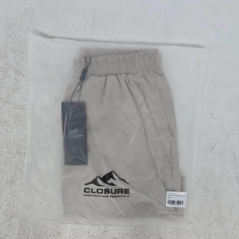BAGGED CLOSURE PACE 6" PERFORMANCE SHORTS IN STONE SIZE XS