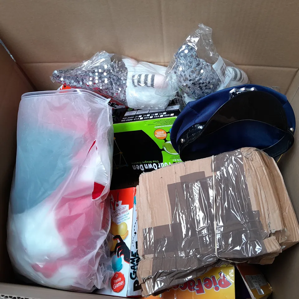LARGE BOX OF ASSORTED TOYS AND GAMES TO INCLUDE GAME BOUNCE, SHOOTING ELITE AND SHOOTER GAME