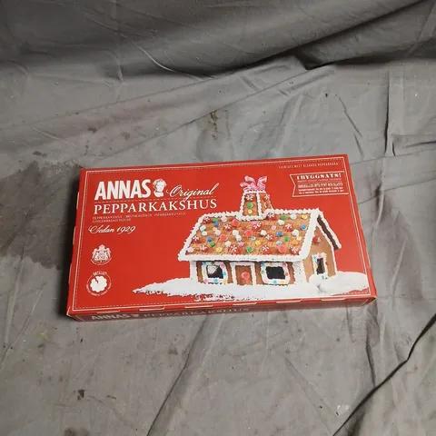 APPROXIMATELY 10 ASSORTED FOOD ITEMS INCLUDING ANNAS GINGER BREAD HOUSE , GRIND COFFE BEANS AND COD LIVER OIL TABLETS