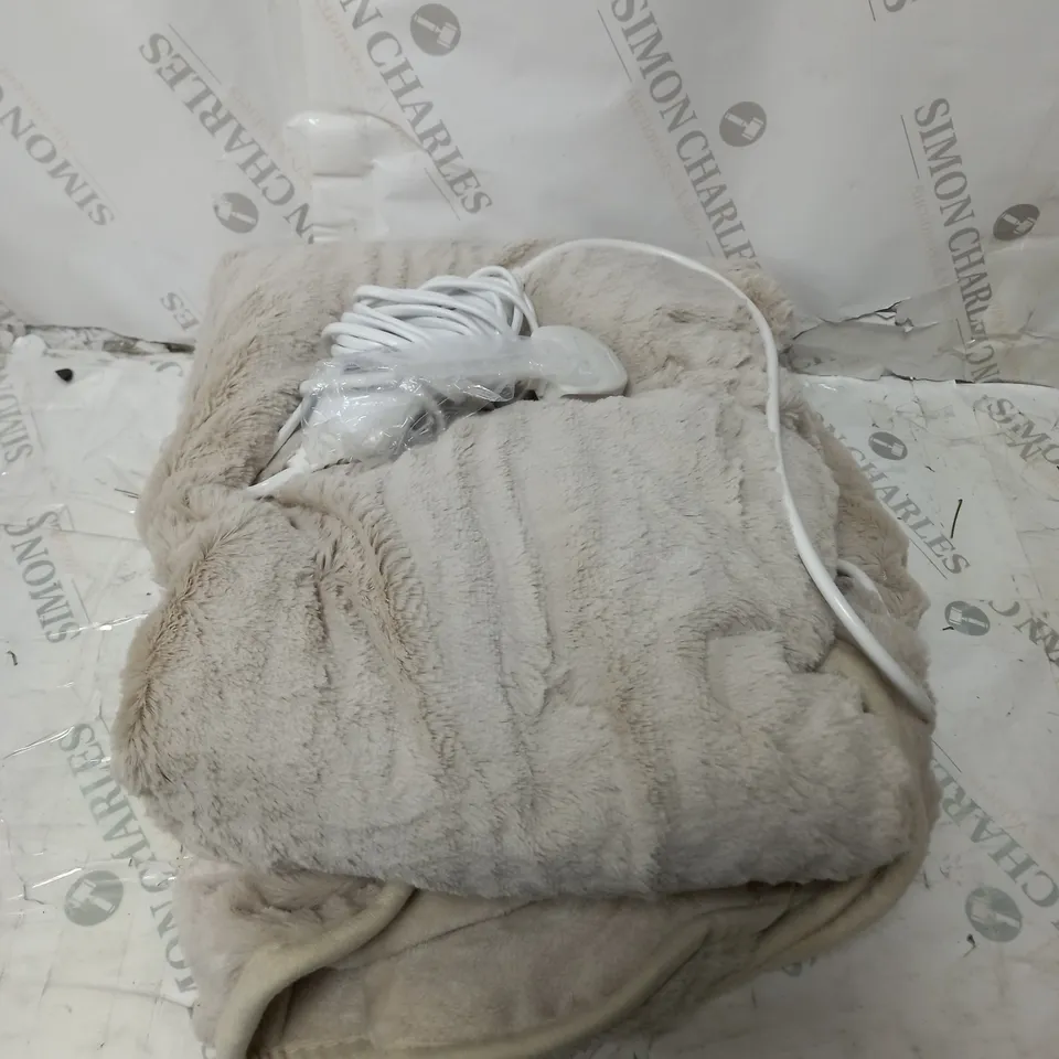 COZEE HOME FAUX FUR AND VELVETSOFT HEATED THROW WITH 9 HEAT SETTINGS